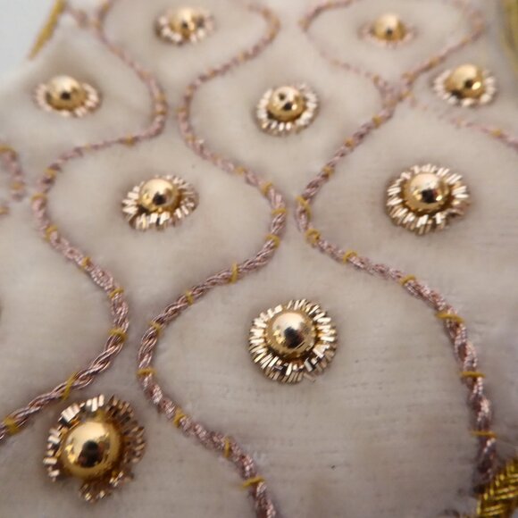 NEW 6” EMBROIDERED BEADED MINIATURE CHRISTMAS STOCKING ORNAMENT GIFT CARD HOLDER - Picture 6 of 14